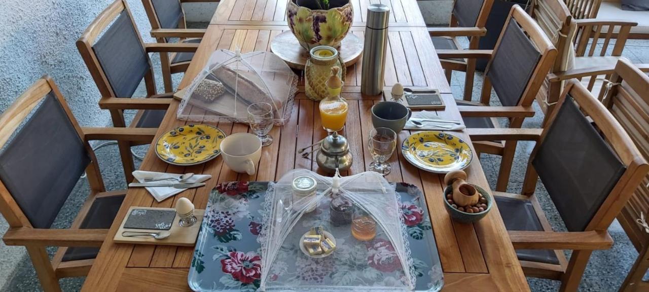 Les Eygletieres Bed and Breakfast Bourriot-Bergonce Exteriör bild