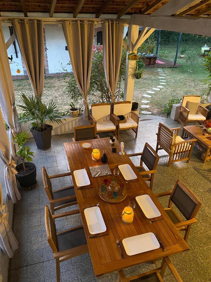 Les Eygletieres Bed and Breakfast Bourriot-Bergonce Exteriör bild