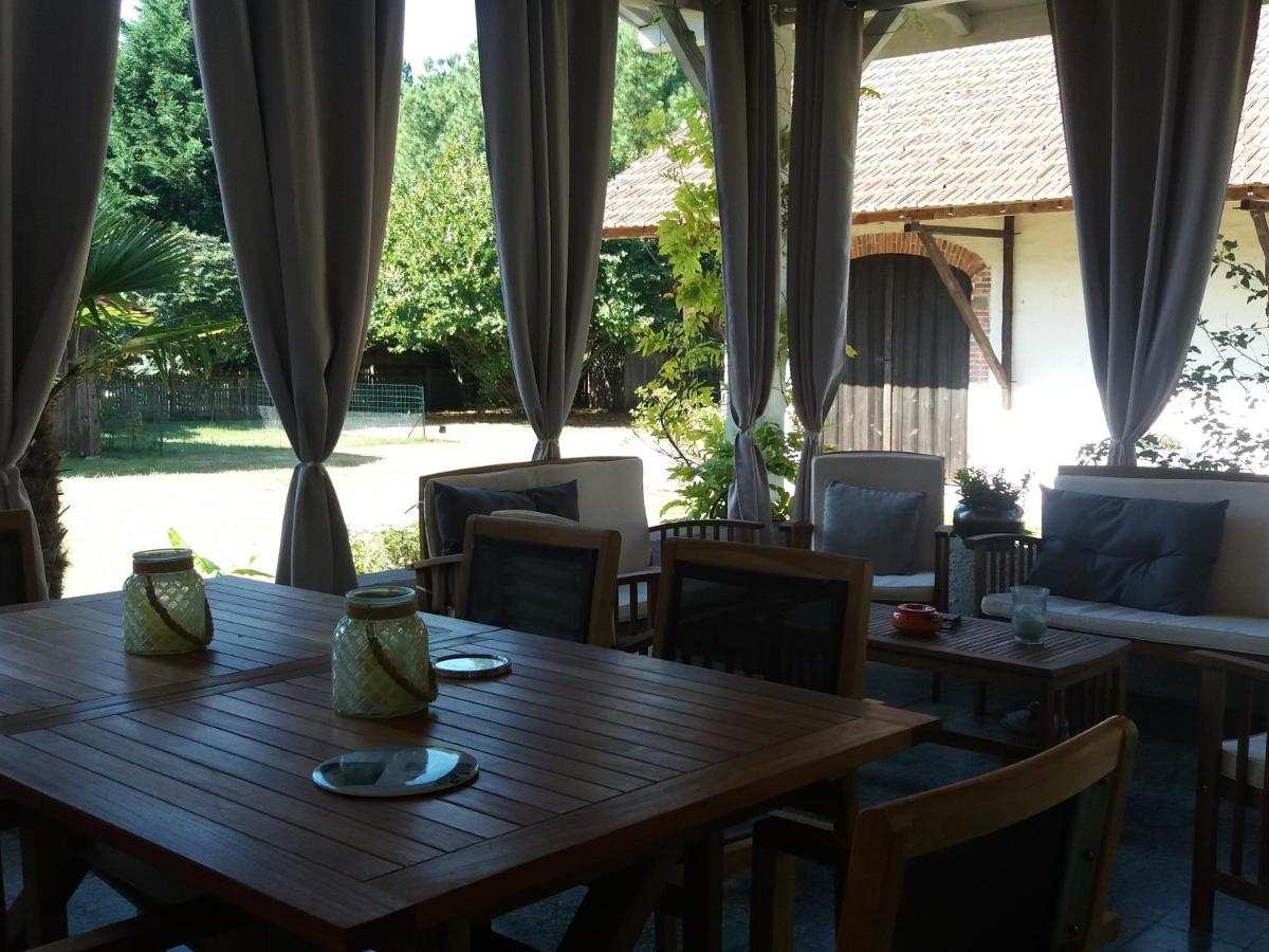Les Eygletieres Bed and Breakfast Bourriot-Bergonce Exteriör bild