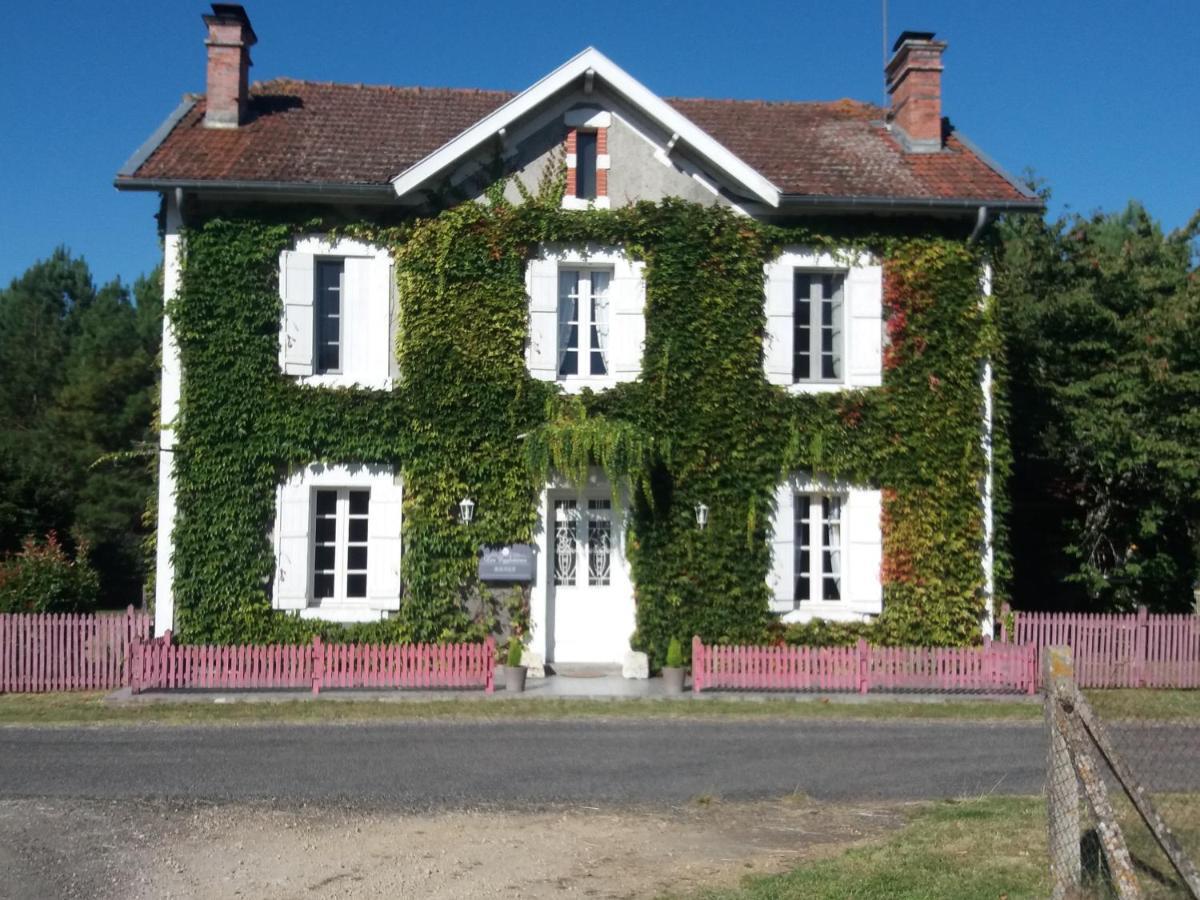 Les Eygletieres Bed and Breakfast Bourriot-Bergonce Exteriör bild